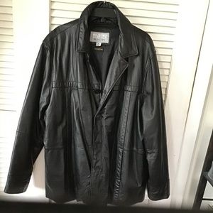 Vintage black leather Wilson M. Julian car coat extra large/zip in lining